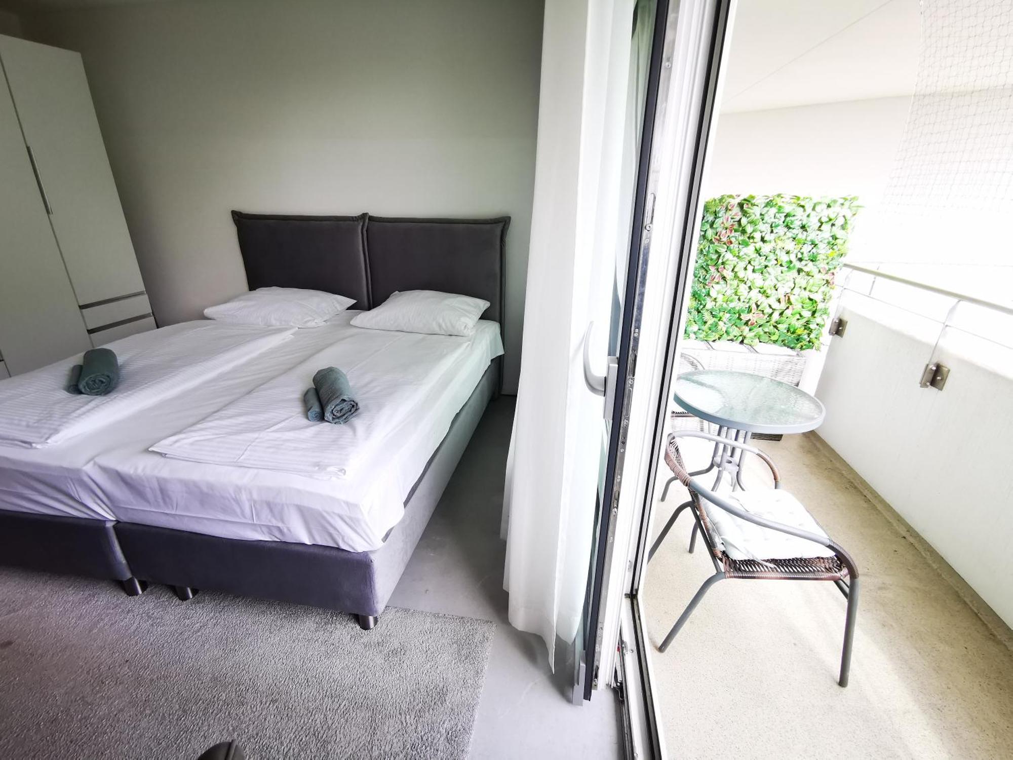 Hh 01 By Rockchair - Superhost Status - Modernes Apartment Mit Sonnigem Balkon & Premium Boxspringbetten In Winterhude - Hamburg Top Geheimtipp Exterior foto